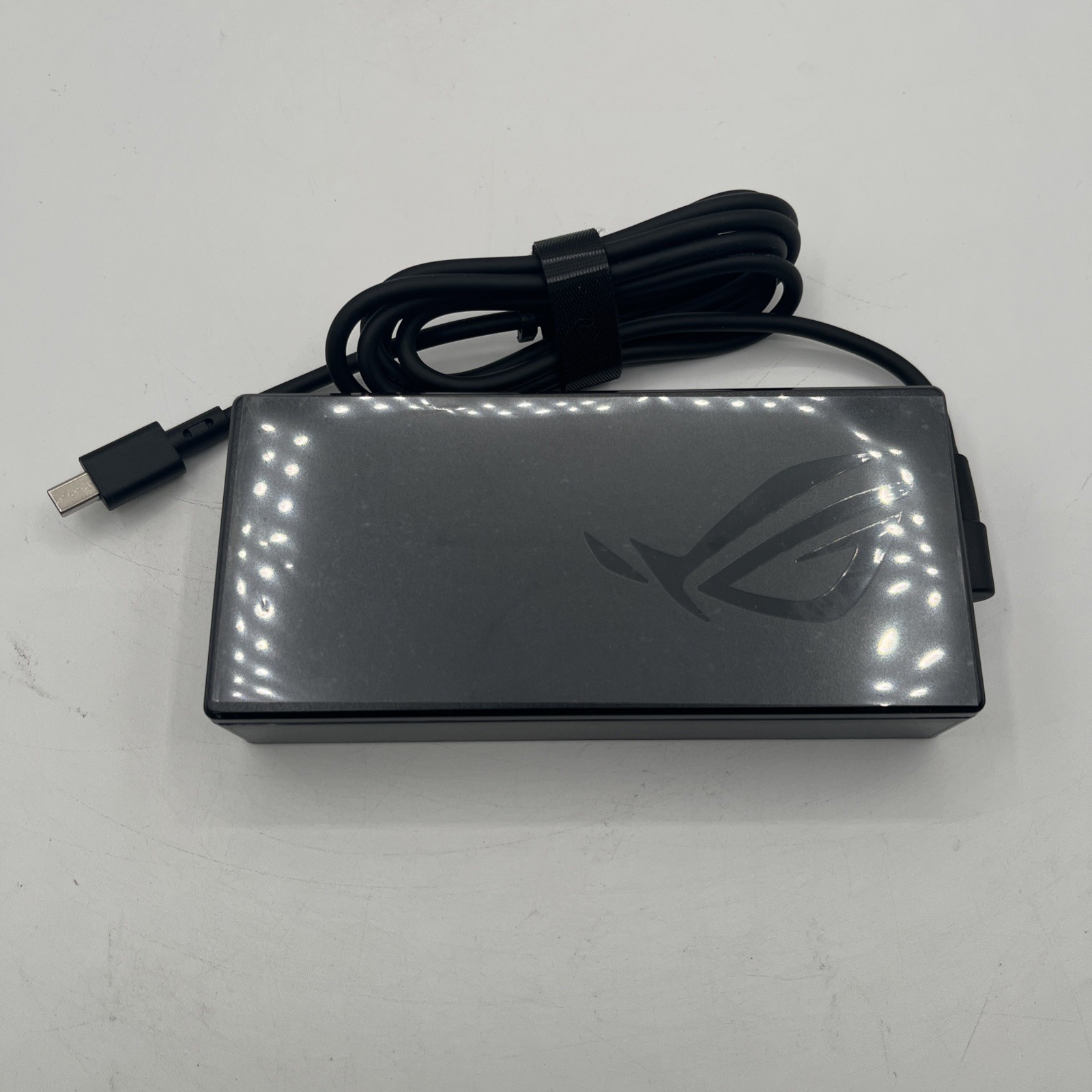 OEM ASUS ROG Zephyrus G16 ADP-240EB B Rectangle Connector 240W