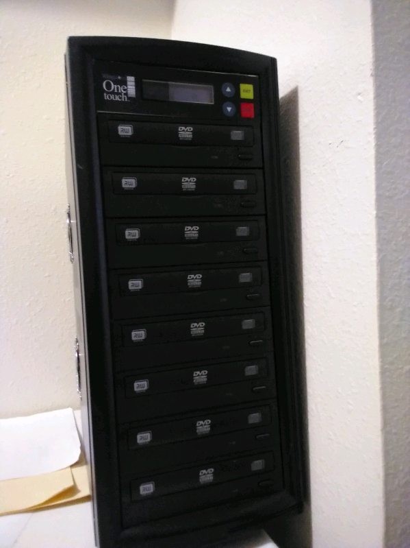 MicroBoards Technology Copy Writer 1:8-8 Disc CD/DVD Duplicator (Tested Works)