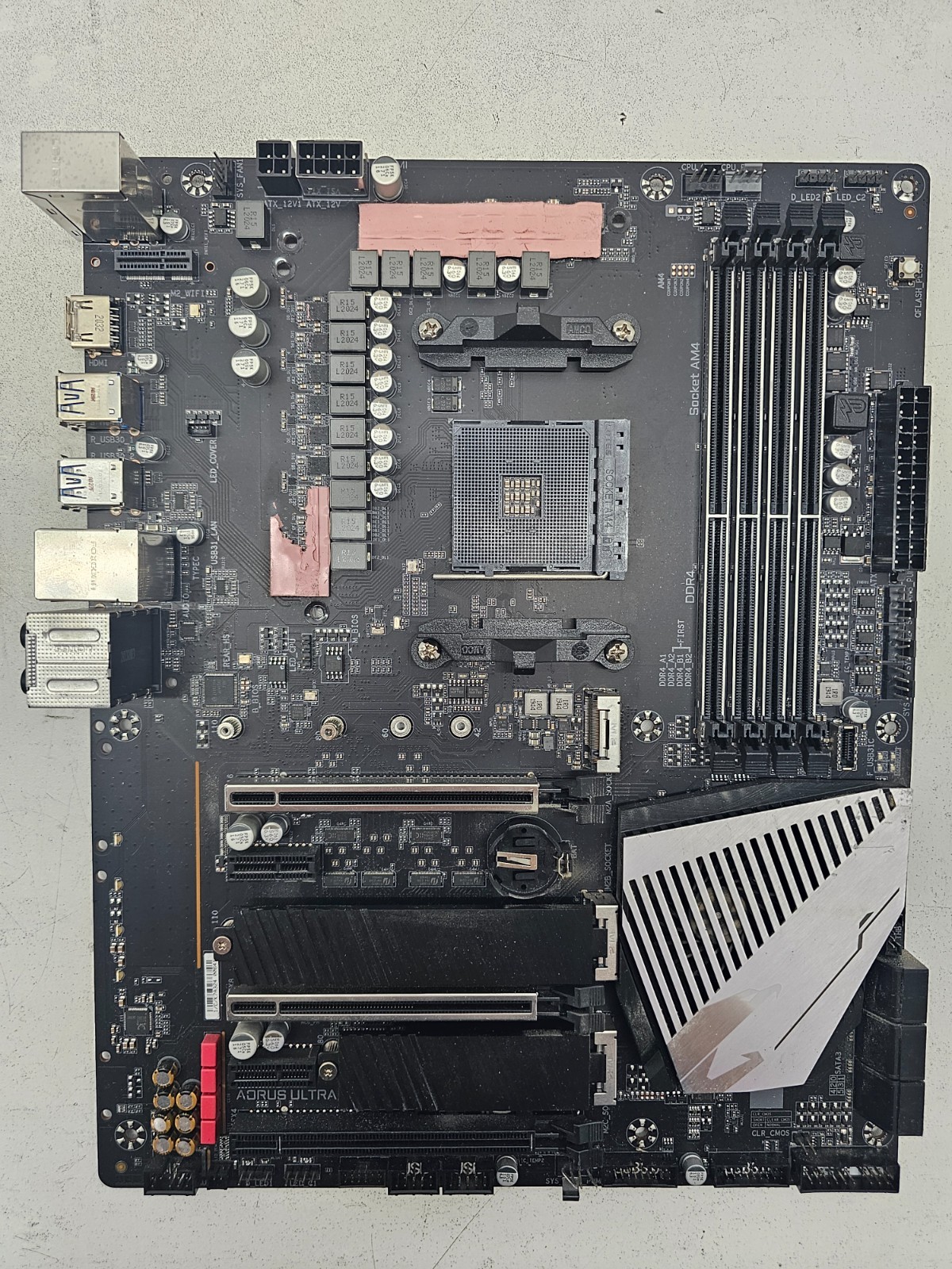 Gigabyte X570 AORUS ULTRA Gaming AM4 AMD DDR4 Motherboard (FL)