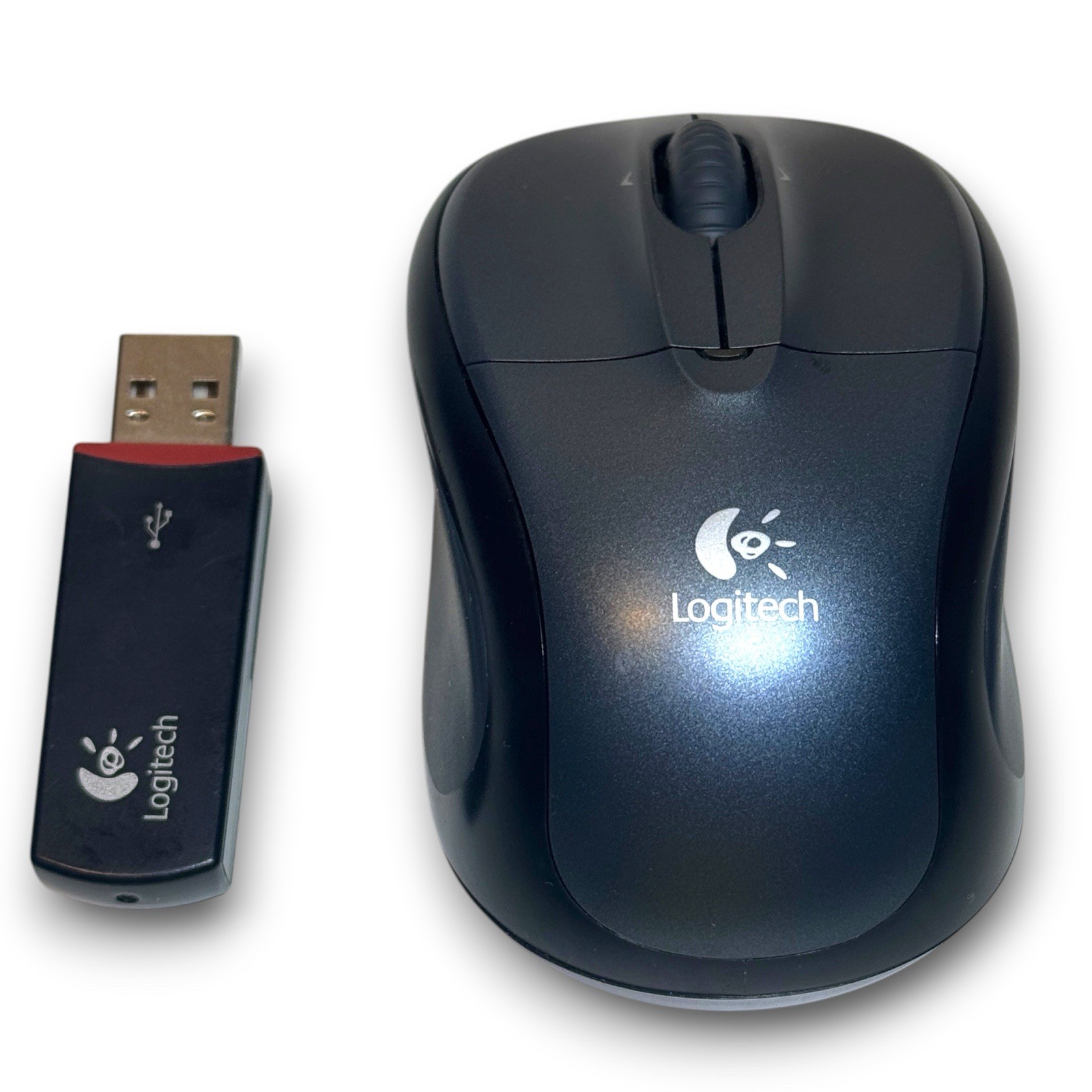 Logitech V220 M-RBS136 Travel Wireless Optical Mouse in Grey w/ USB Receiver