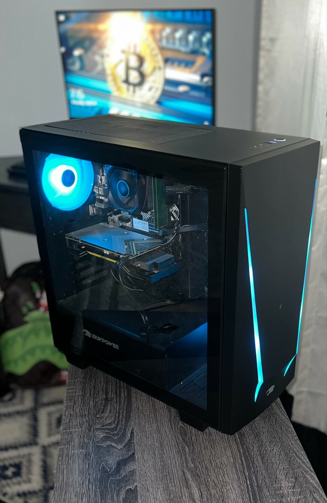 Used iBUYPOWER Gaming PC Trace 4 9310 AMD Ryzen 5 3600, AMD Radeon RX 5500XT 4GB