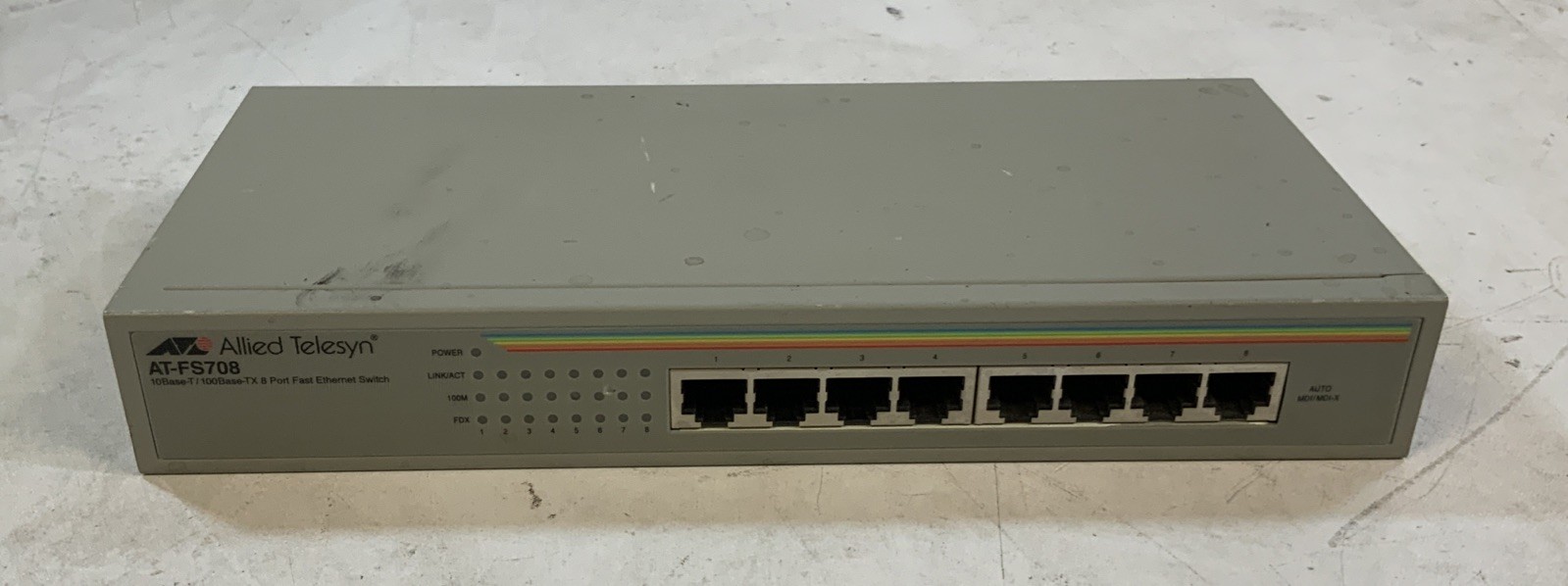 Allied Telesyn s AT-FS708 8 Port Fast Ethernet Switch NS I2E