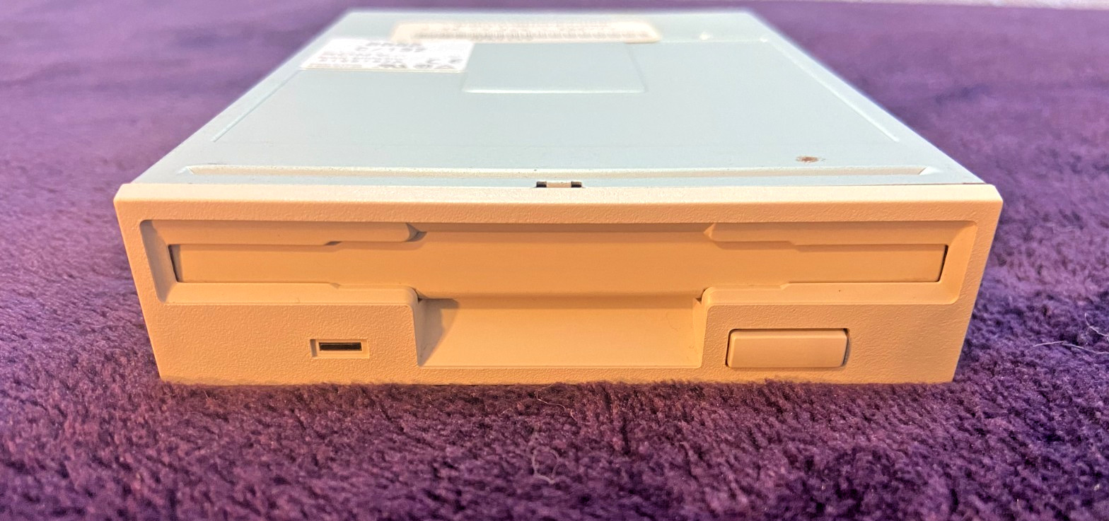 1.44 MB Floppy Drive 3.5" Sony Model MPF920 Beige