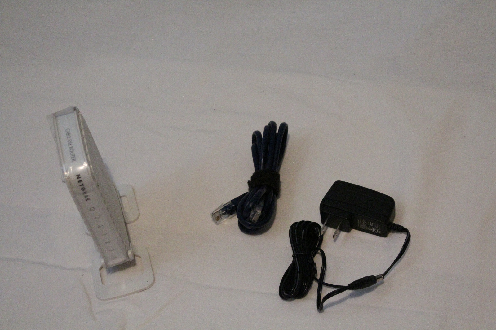 NETGEAR 4 Port Web Safe Cable / DSL Router w/ 10/100 Mbps Switch | RP614 v4 NEW