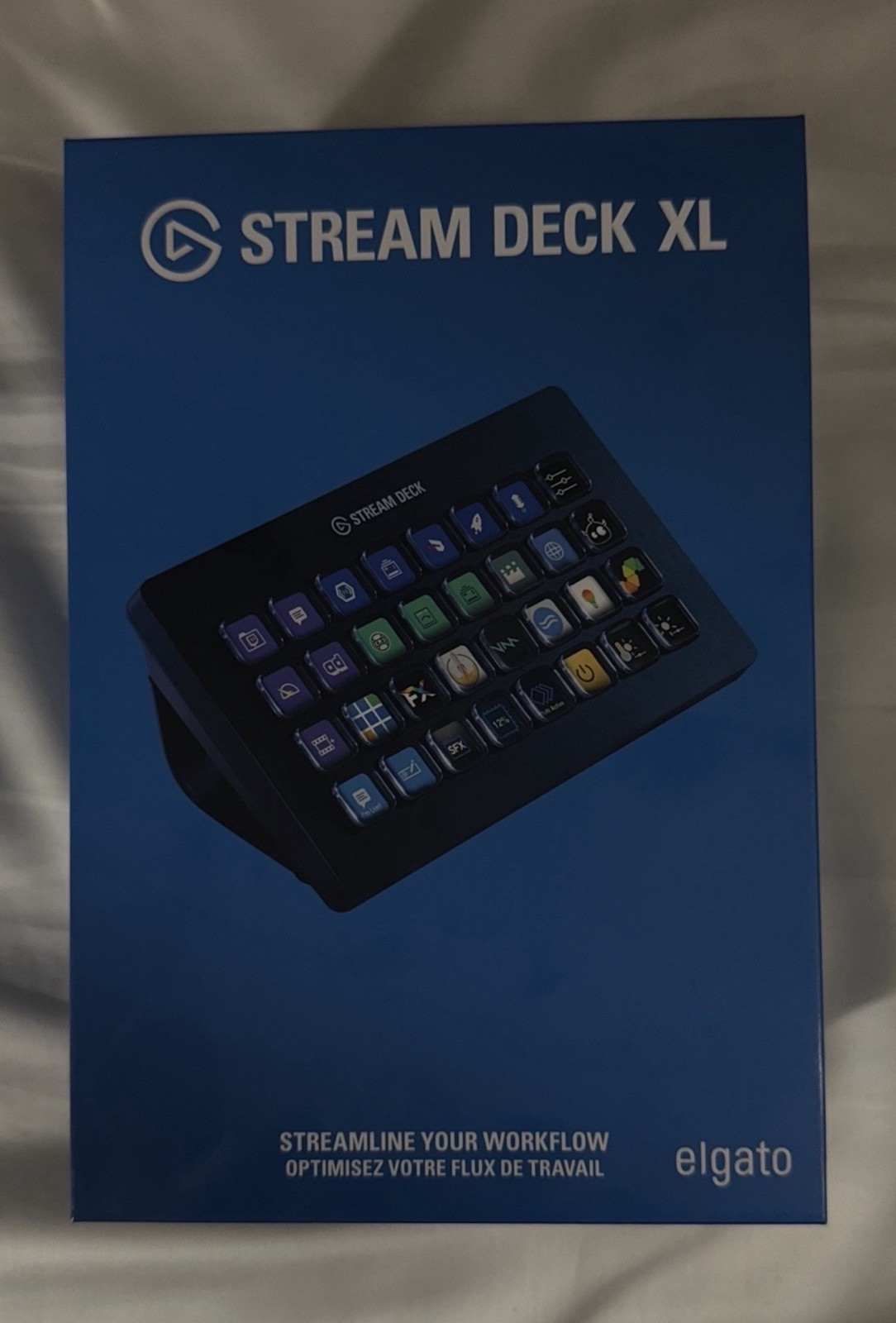 Elgato Stream Deck XL Advanced Studio Controller, 32 Macro Keys, Trigger Actions