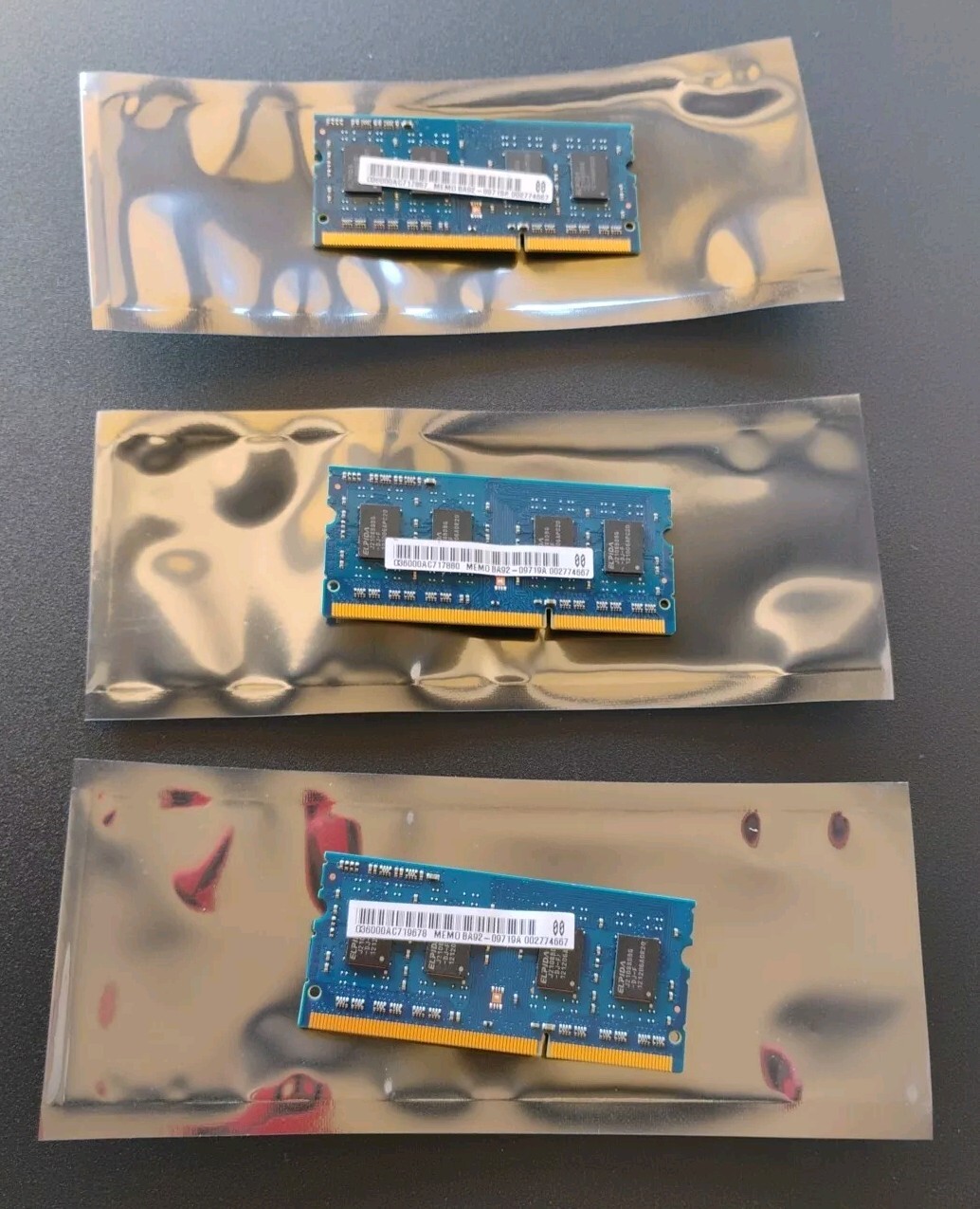 OEM - Samsung 4GB DDR3 SoDimm Ram Memory BA92-09719A . #Y537