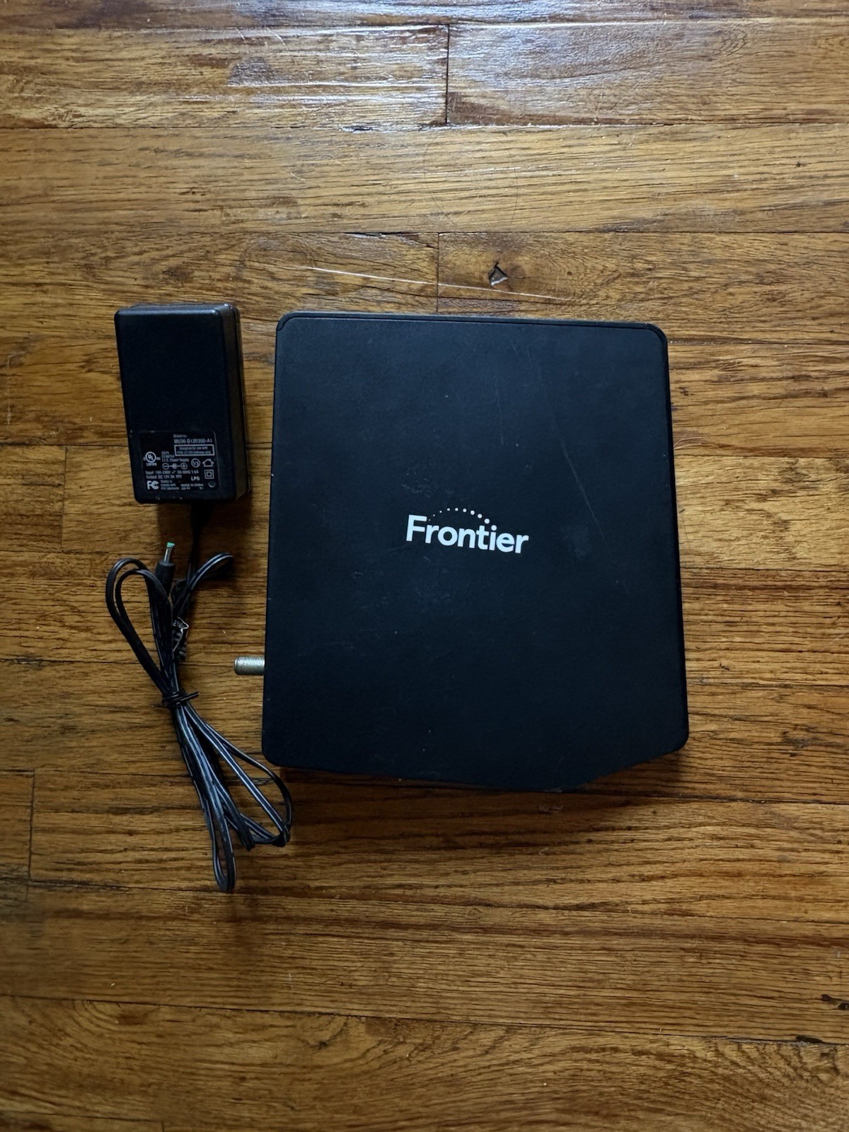 Verizon/Frontier FiOS G1100 Quantum Gateway Wireless Router w/ AC adapter