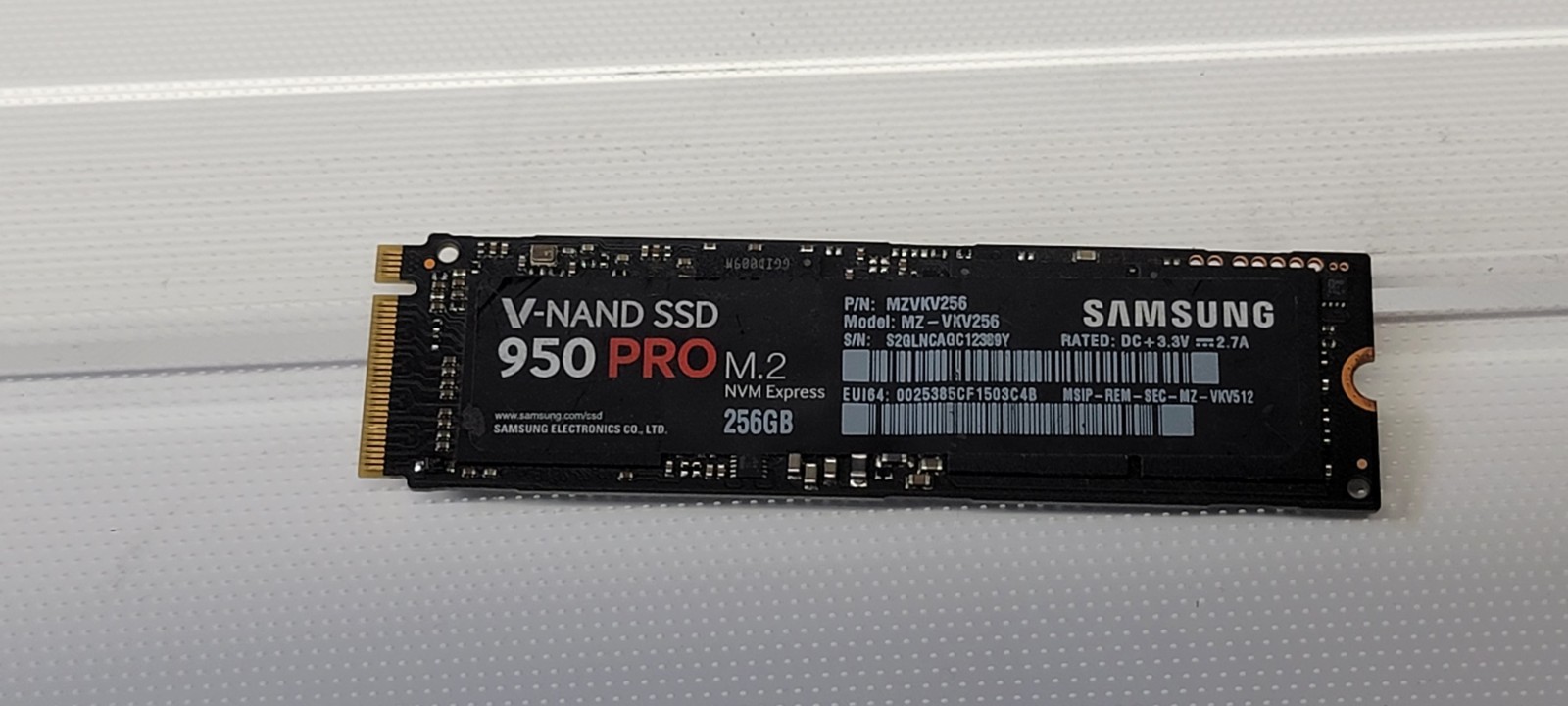 Samsung 950 PRO 256GB M.2 NVMe PCIe Internal SSD MZ-VKV256 - Tested