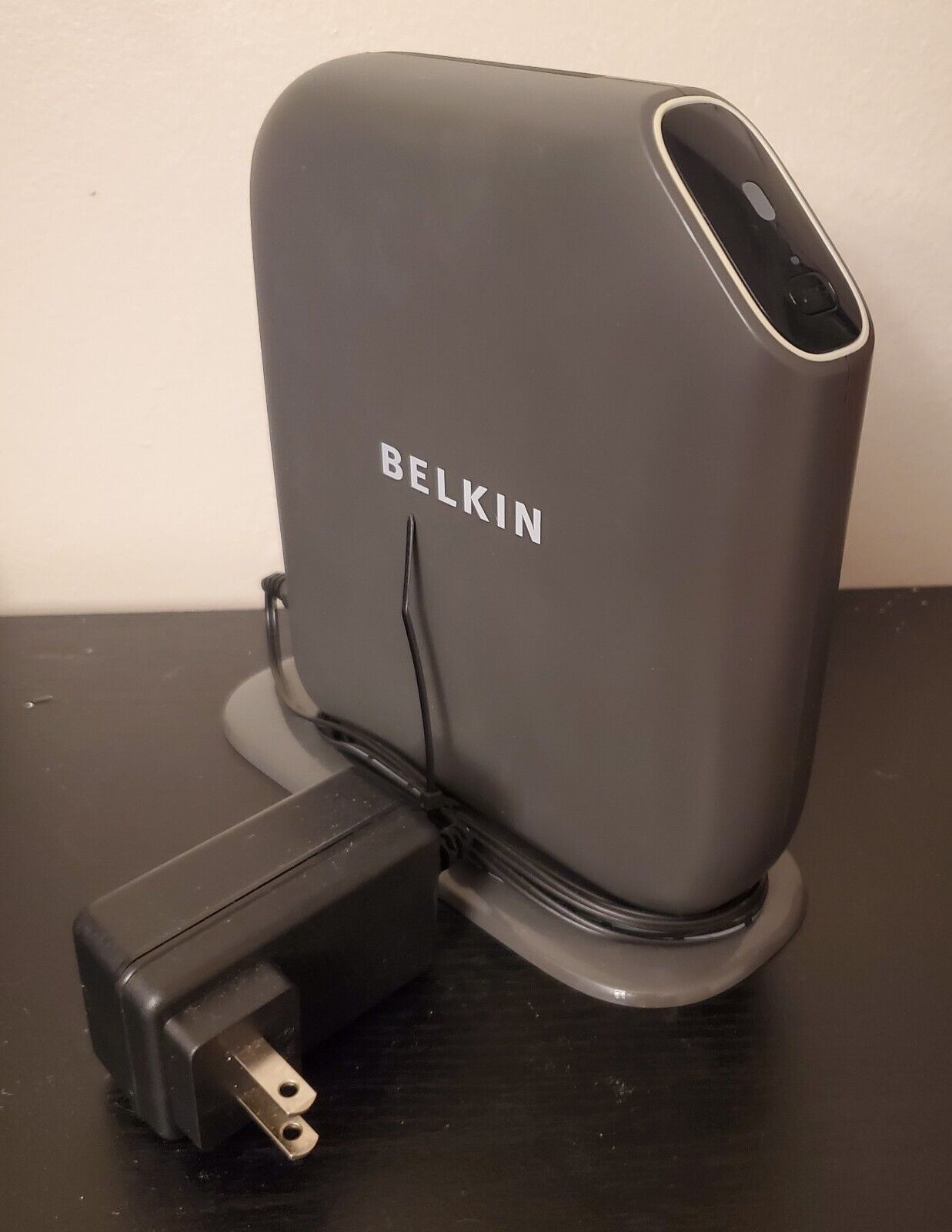 Belkin Play Wireless N Router Model #F7D4302 v1 with plug