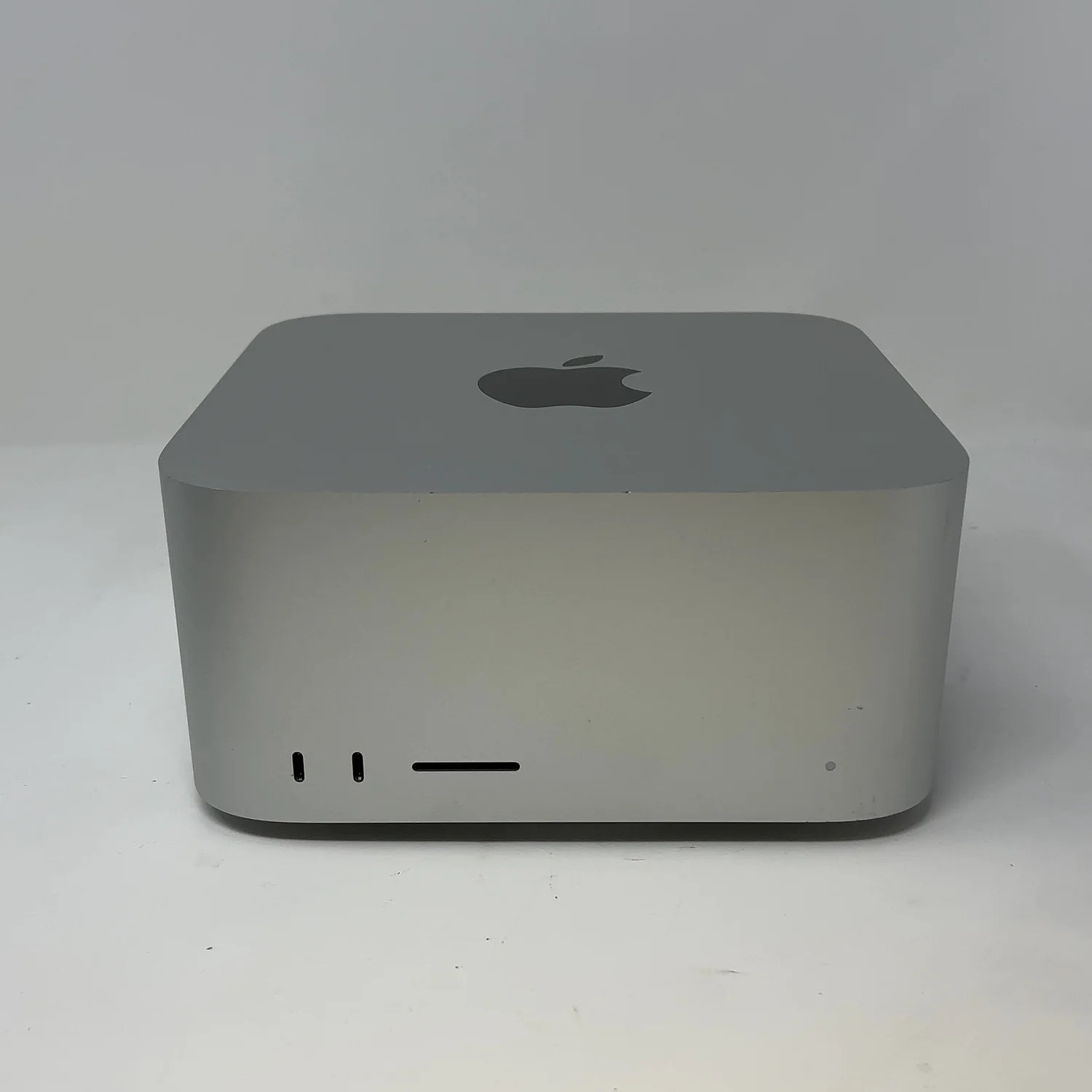 2022 Apple Mac Studio M1 Max 24 Core 3.2GHz 32GB RAM 512GB SSD A2615