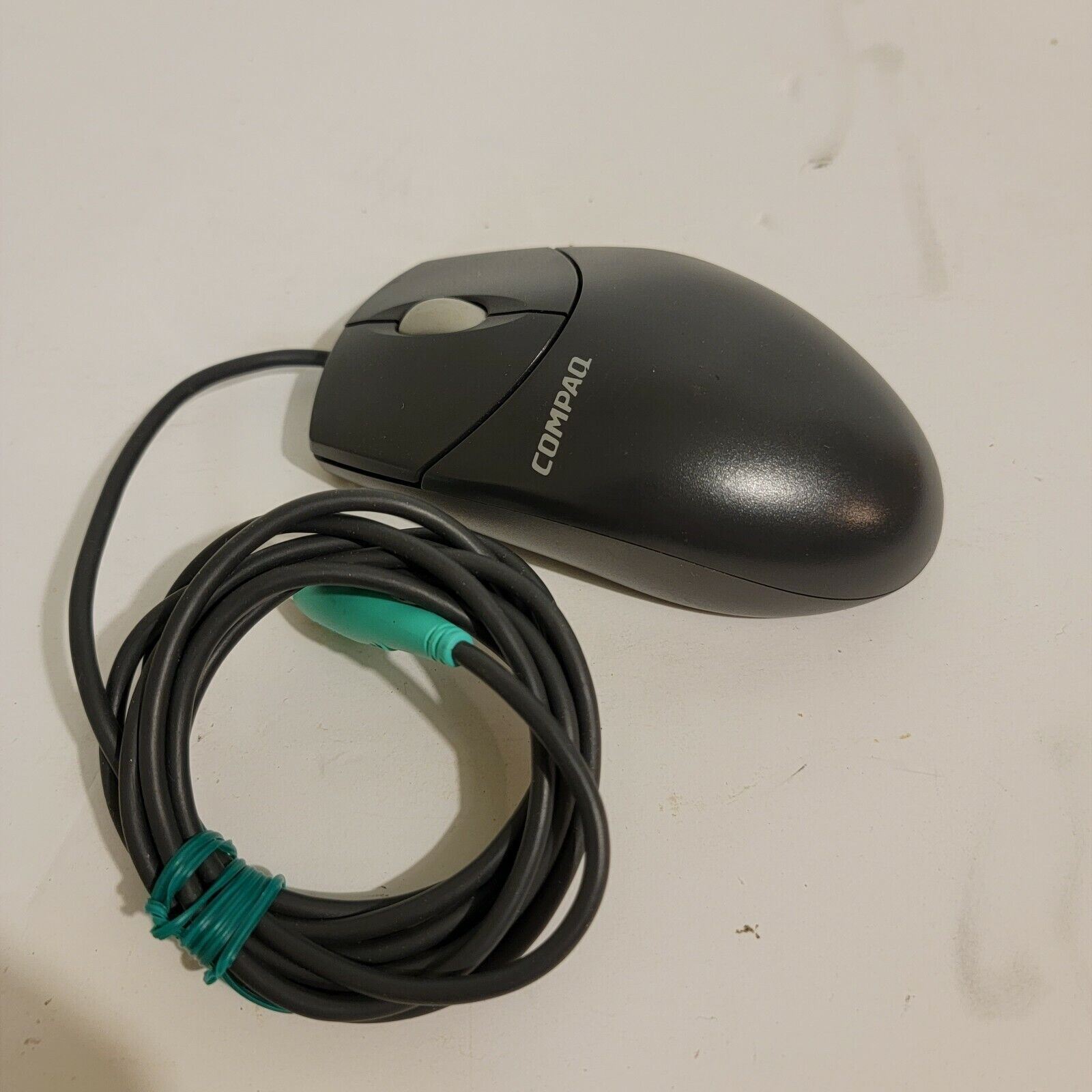 Compaq / Logitech (M-S69) Gray PS/2 Wired 3-Button Scroll Mouse **READ** 