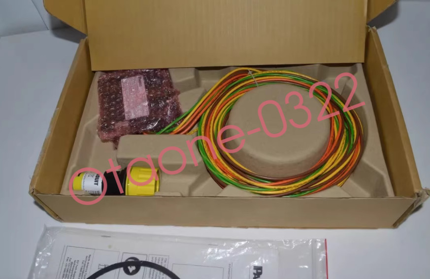 1PCS NEW PANDUIT VS-AVT-C08-L10 Connector Fast delivery Via Fedex/DHL