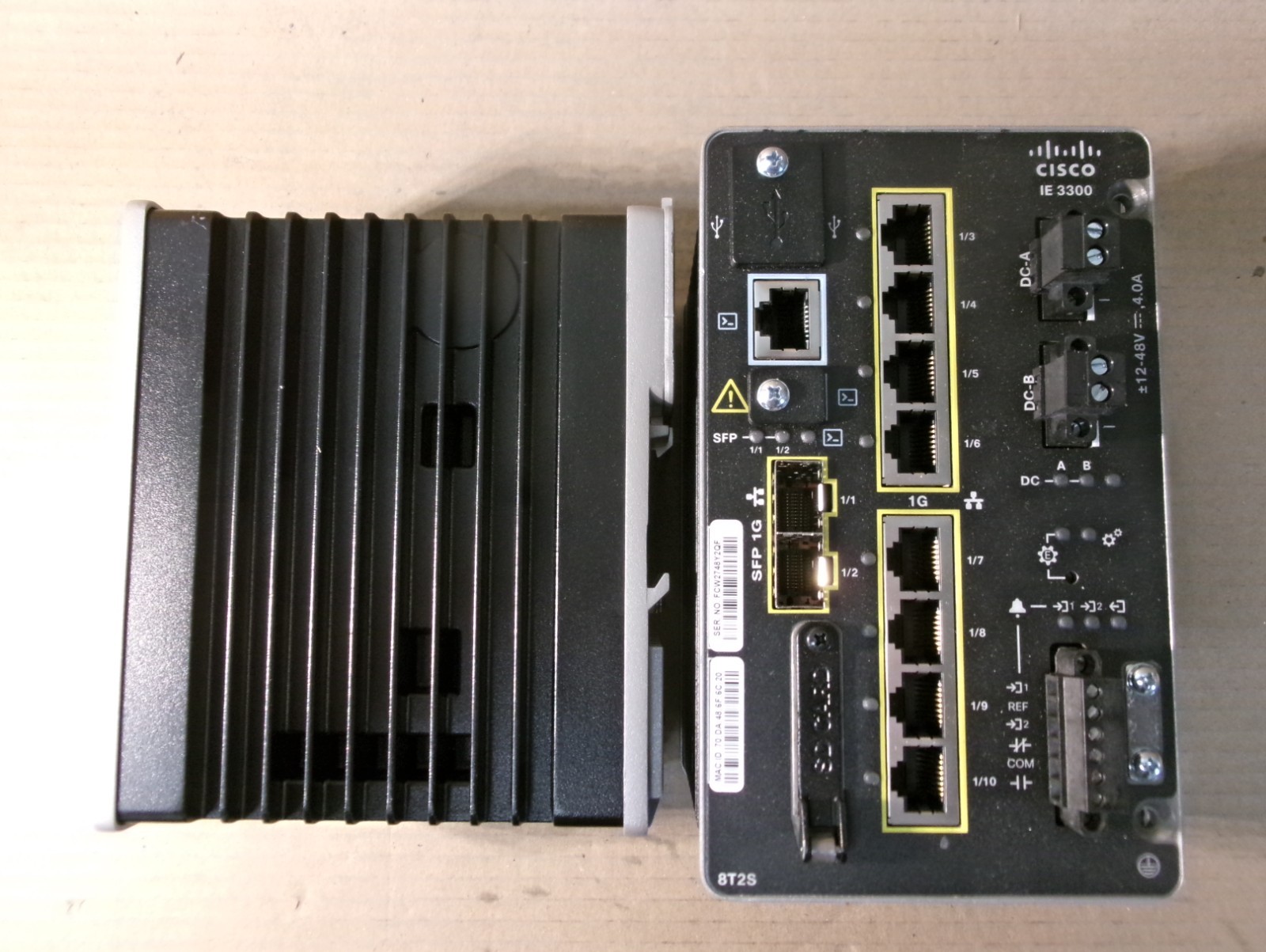 NEW Cisco IE-3300-8T2S-E V06 Catalyst Industrial Ethernet Switch 8 Port 2 SFP