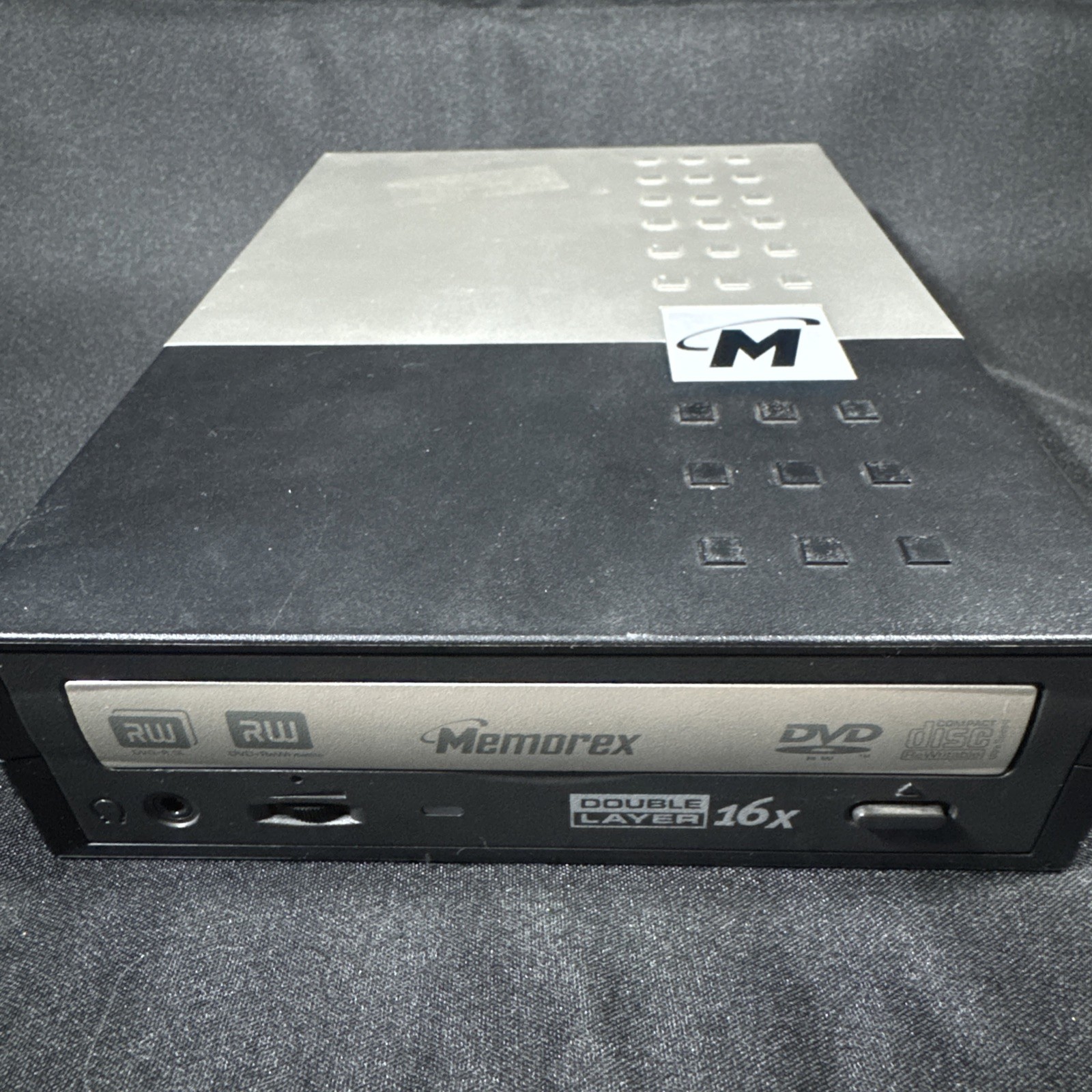 Memorex Muti-format DVD Recorder - DVD+RW (Does Not Come With Cords) Not Tested