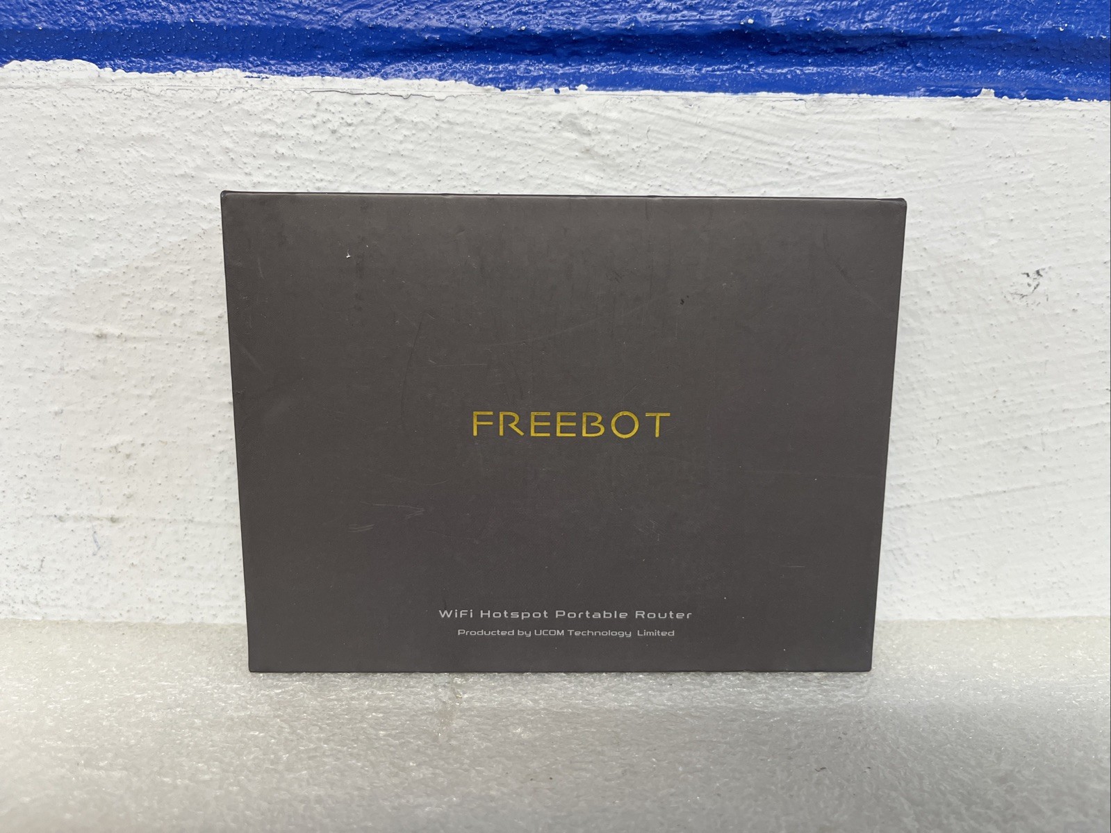 FREEBOT U2B 4G LTE Mobile Hotspot Touch Screen Portable Router New Sealed