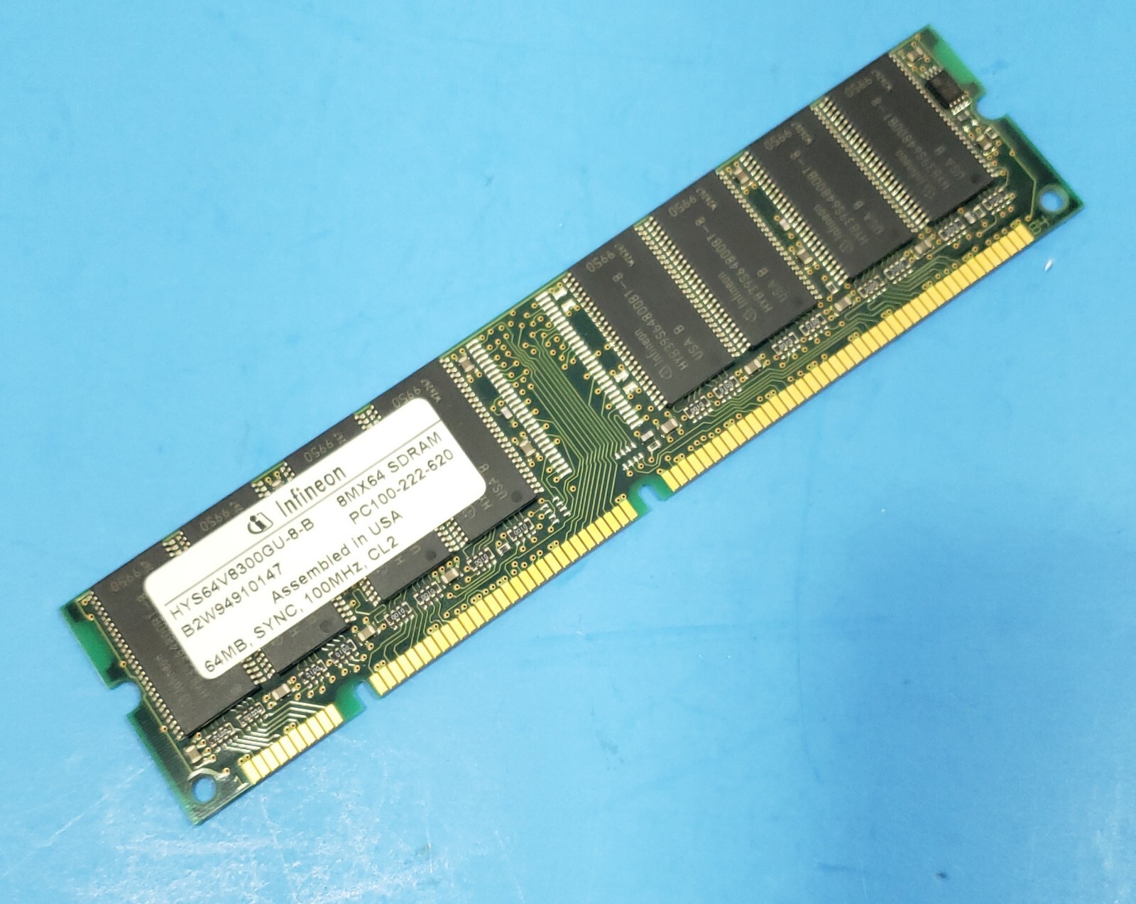 Desktop PC Memory 64MB PC100-222-620 Infineon SDRAM HYS64V8300GU-8-B