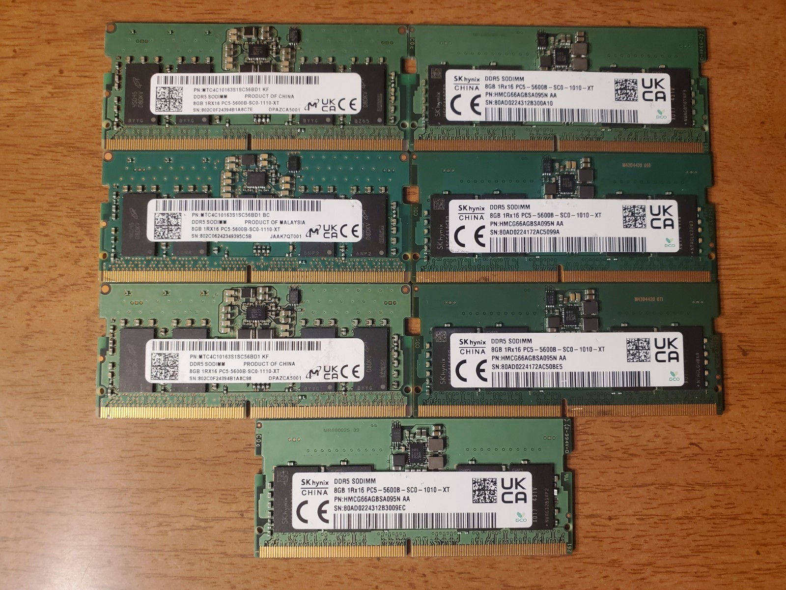 LOT OF 7 DDR5 8GB PC5-5600B 1Rx16 SODIMM Memory Modules Micron/Sk Hynix