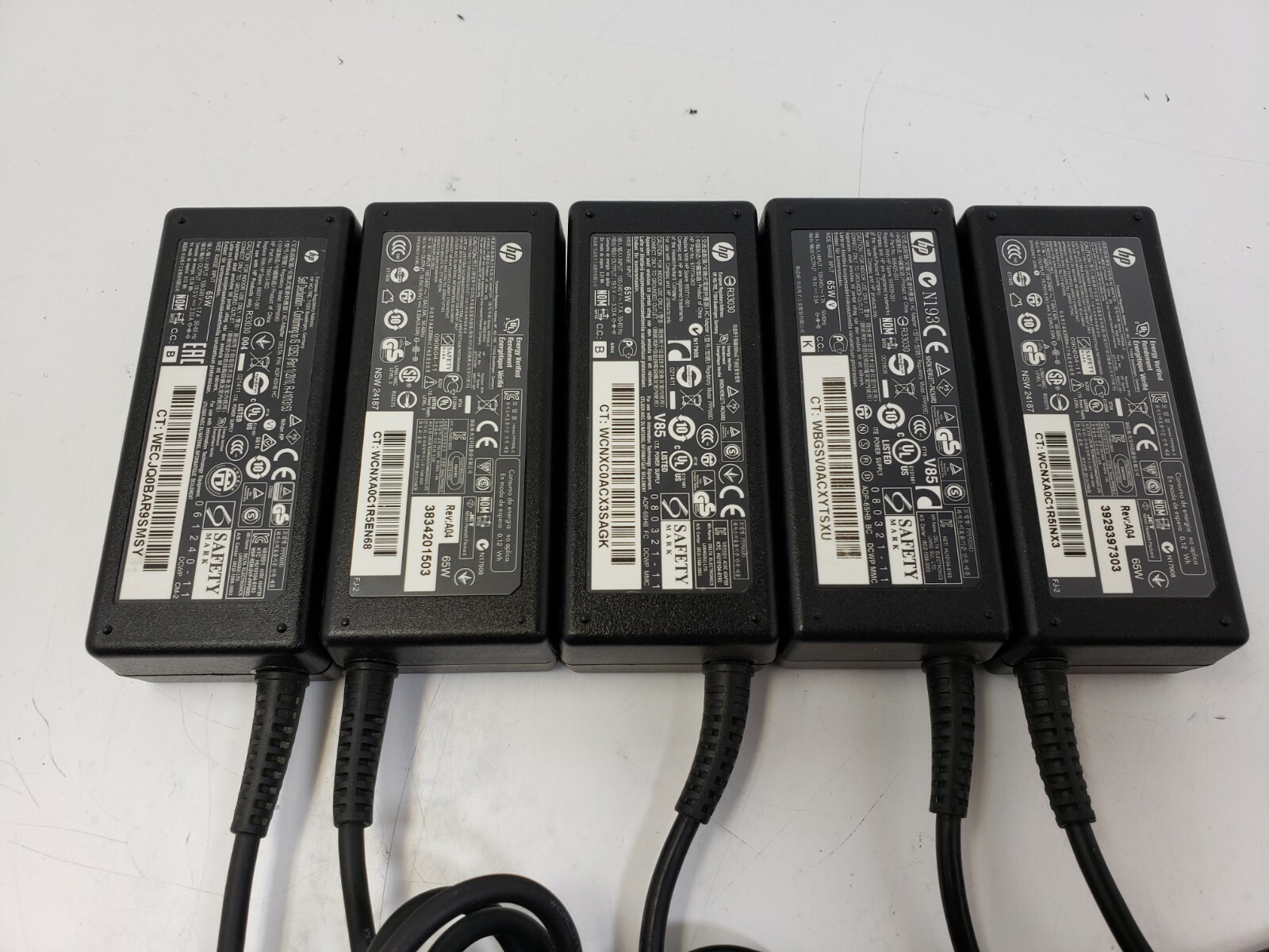 LOT OF 5 OEM HP 65W Power Supply Adapter Tested Working 7.4MM tip 19.5V 3.33A