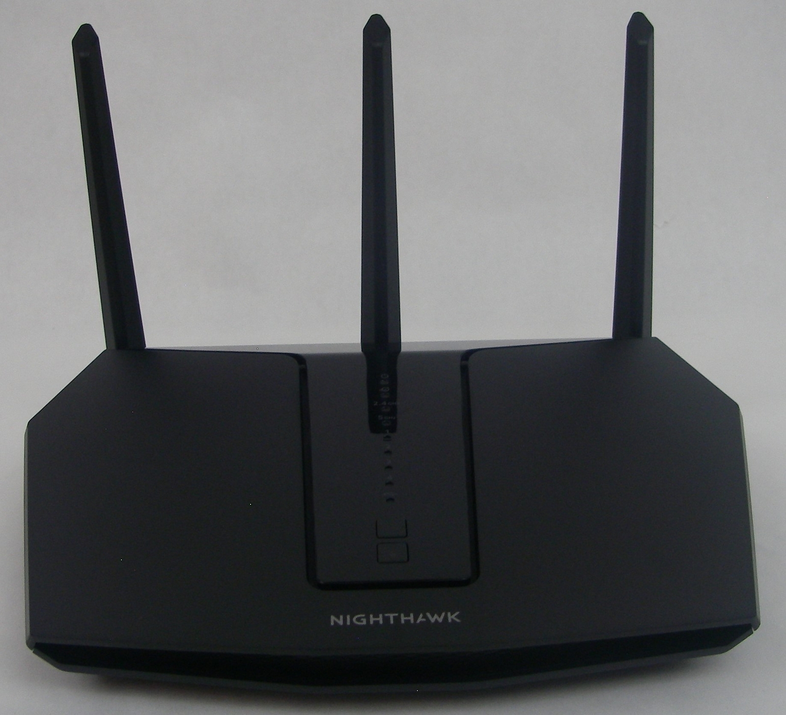 NETGEAR Nighthawk AX2400 Dual-Band Wi-Fi Router RAX30-100NAS - Black