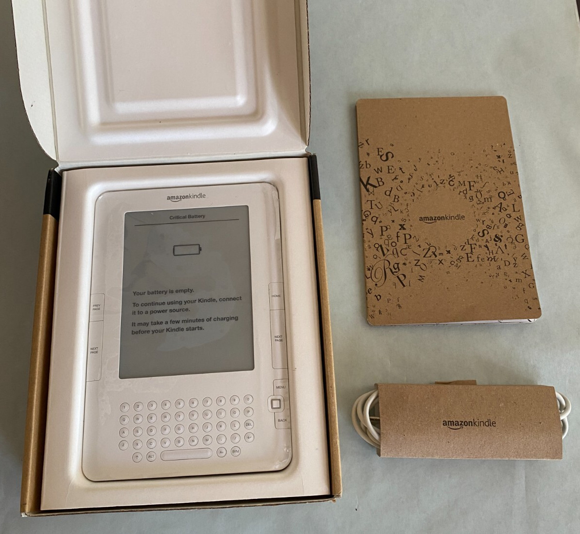 Vintage 2009 Amazon Kindle White 2nd Gen Model D00701 Original BOX & More VIDEO