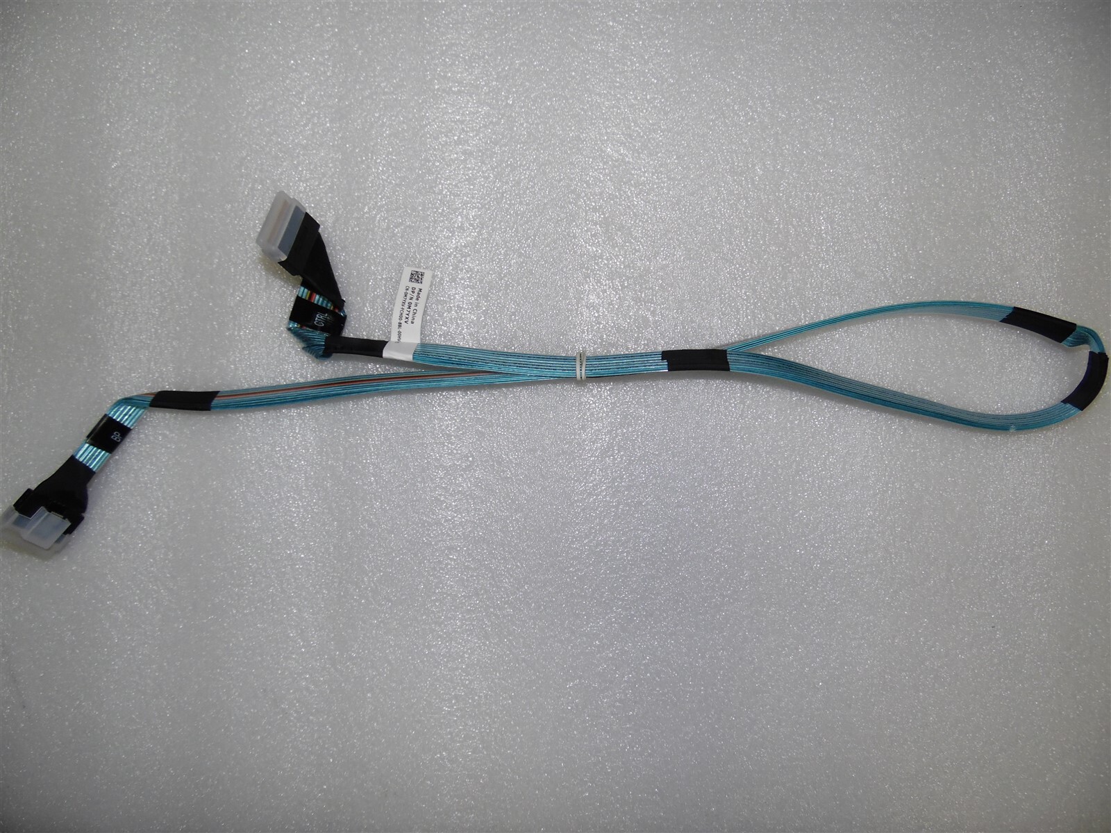 DELL POWEREDGE SERVER R640 10 BAY 2 X U.2 NVME HDD 0-1 CABLE M7YXV