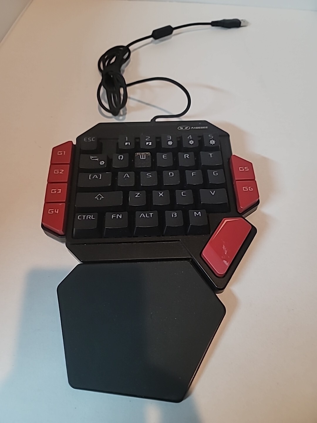 MageGee One Handed Professional Gaming Keyboard, RGB Backlit 35 Keys Mini Wired
