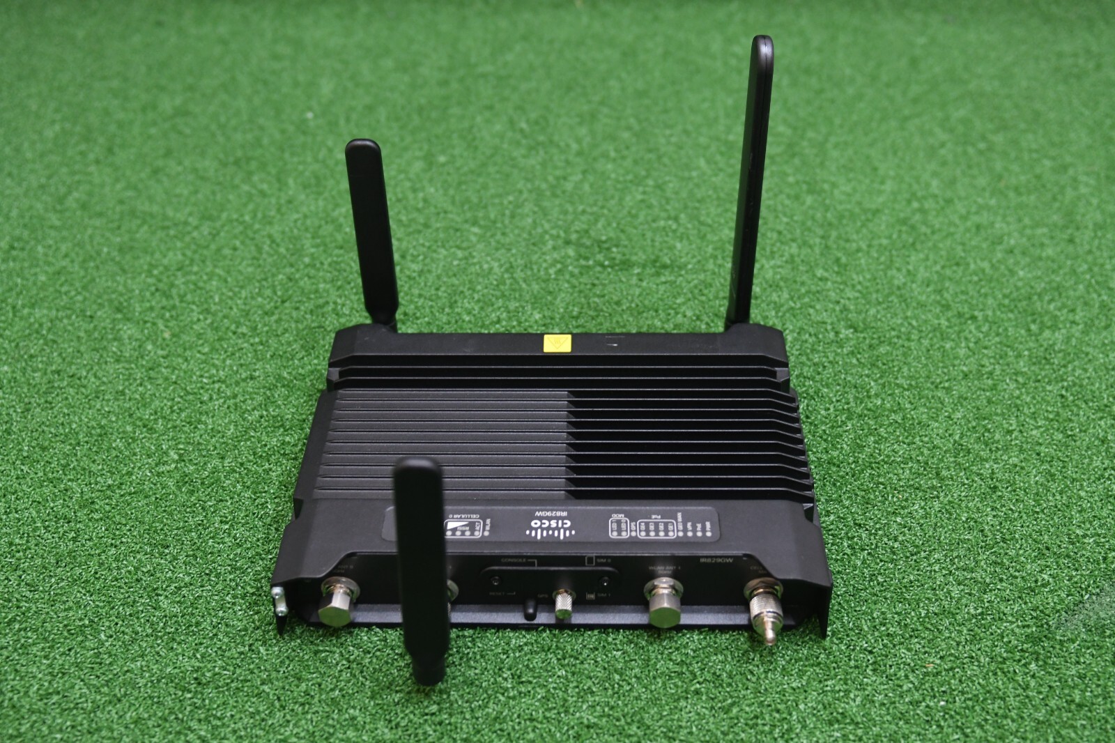 Cisco  IR829GW-LTE-GA-Z/K9 IR829 4G/LTE 802.11n ETSI Integrated Services Router