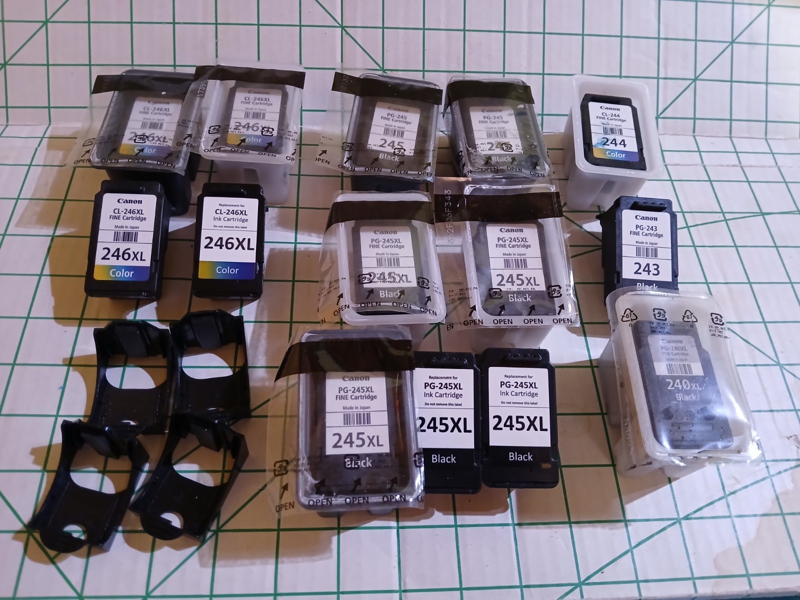 11 PC LOT EMPTY VIRGIN CANON PRINTER INK CARTRIDGES + 3 OTHER & 4 CLIPS
