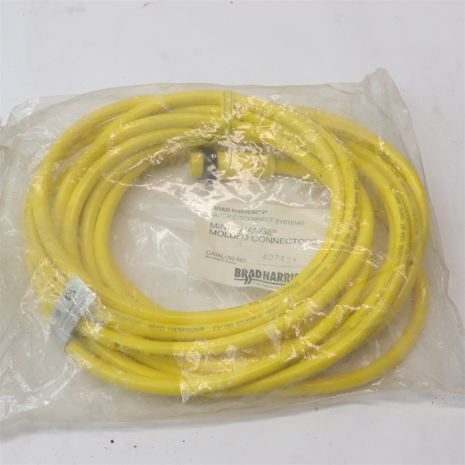 BRAD HARRISON QUICK DISCONECT MINI-CHANGE MOLDED CONNECTS NO.40743 #16 AWG/2
