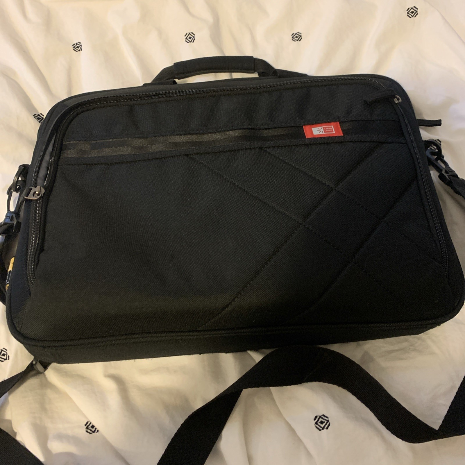 Case Logic 17.3-Inch Laptop Bag Black Over The Shoulder Strap, Hooks To Suitcase