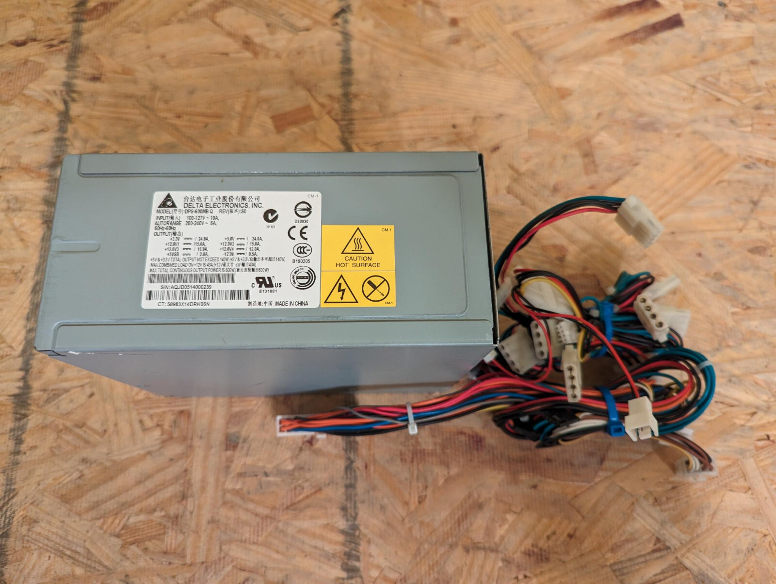 DELTA ELECTRONICS DPS-600MB-Q 100-12V