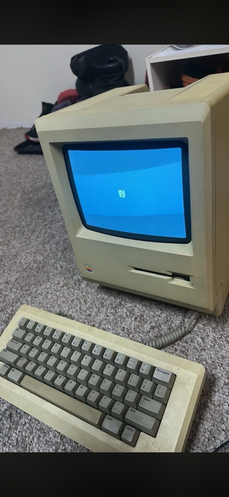 Apple Macintosh Plus 1Mb Vintage Desktop Computer Model M0001A