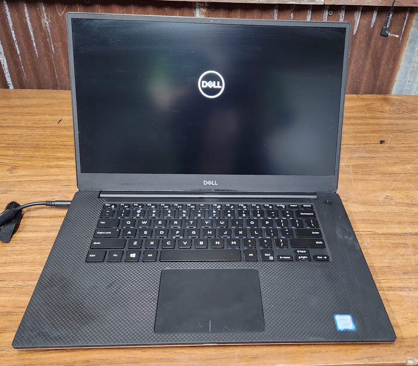 Dell Precision 5540 - No Battery / SSD - (Core i7-9850H / NVIDIA T1000 / 16GB)
