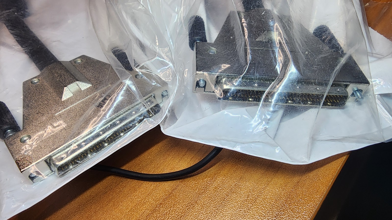 Amphenol CS-SCSI3DB68F-000.5 HPDB68 Male to Male SCSI Cable 0.5M New Sealed