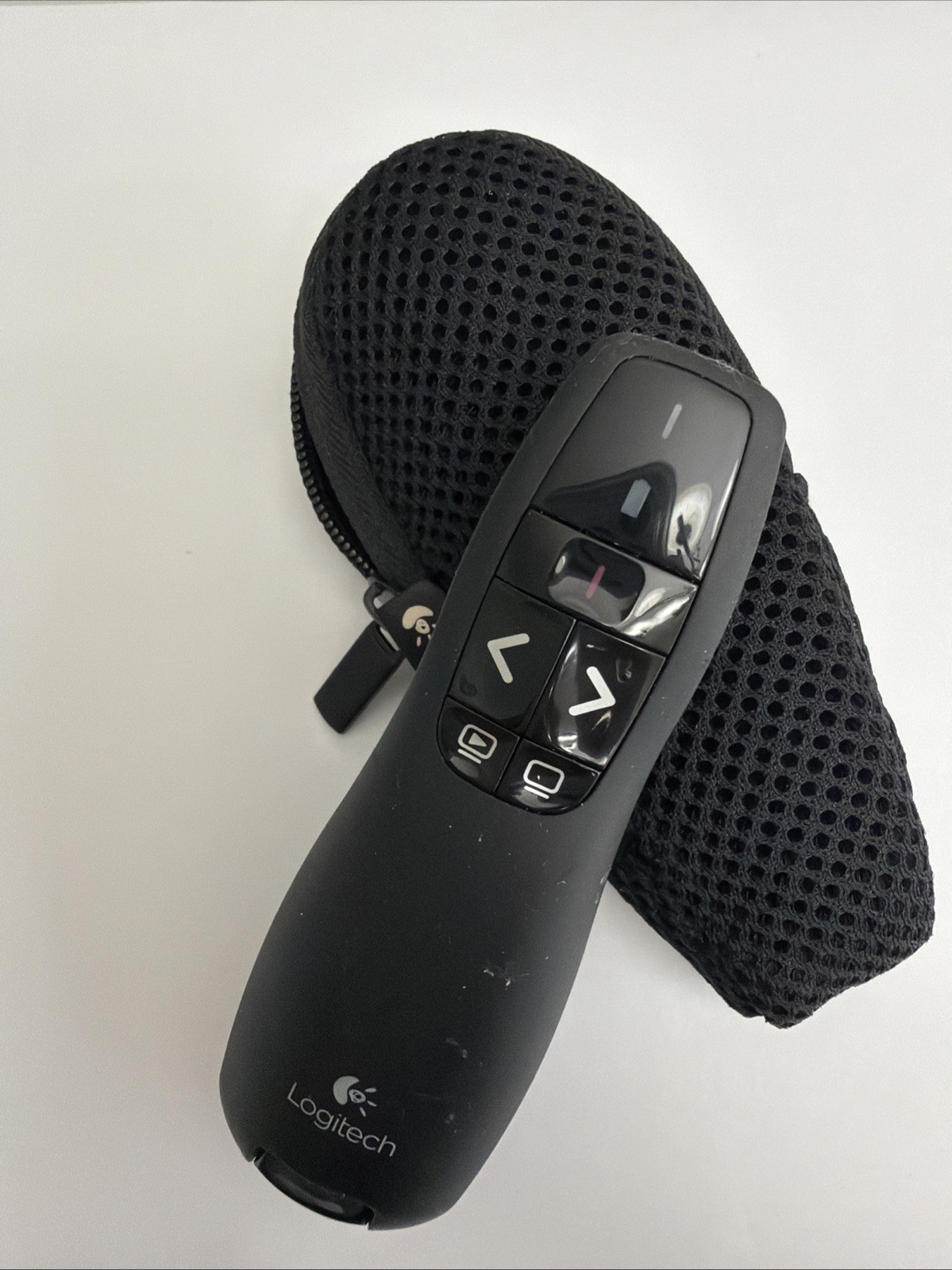 Logitech R-R0008 Wireless R400 Presentation Remote Clicker