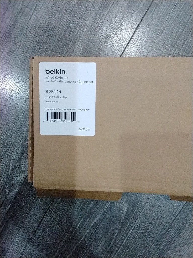Belkin Wired Keyboard for iPad with Lightning Connector - Black - B2B124