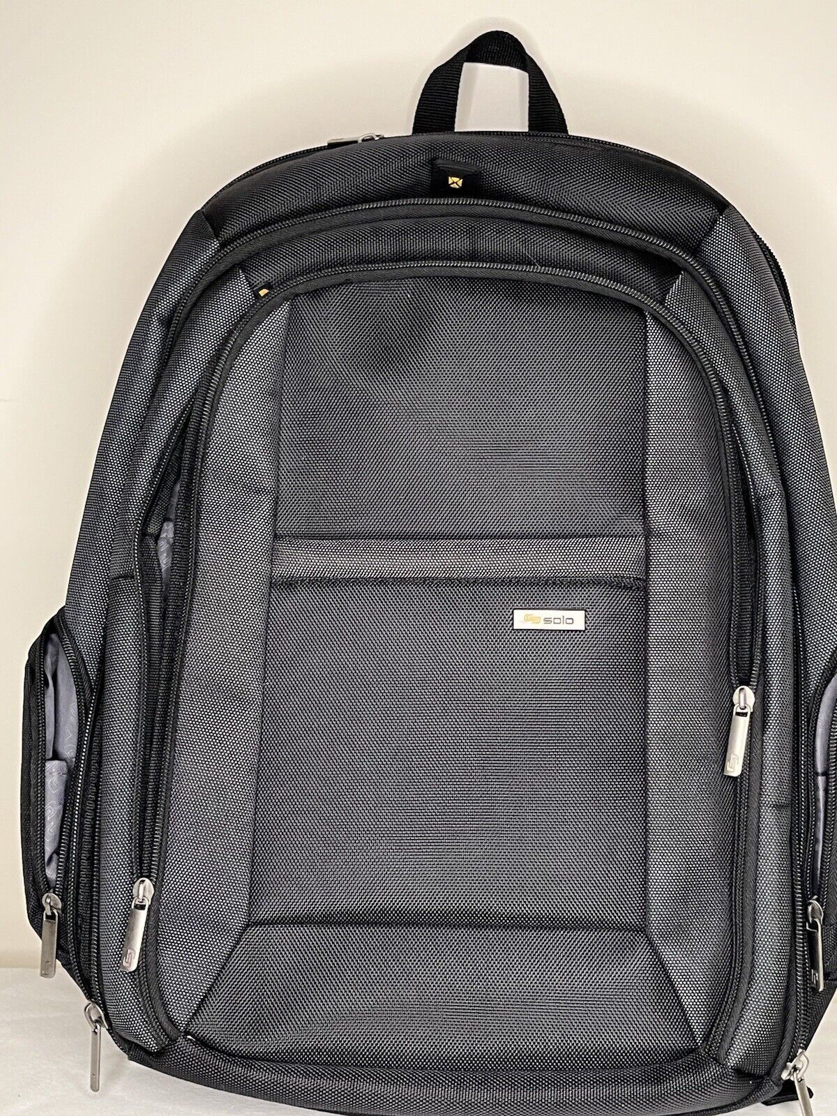 Solo New York Laptop Backpack,Black/Grey CLA703-4D w/ Laptop Sleeve New W/O Tags