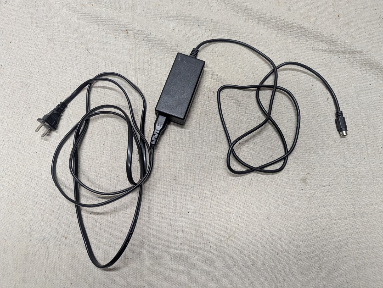 Jentec Technology JTA0202Y 5v/2A 12V/2A AC Switching Power Supply