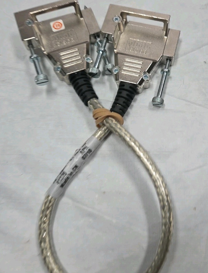 CISCO WS-C3750G/3750X CAB-STACK-50CM 72-2632-01 STACKING CABLES / URUB-11