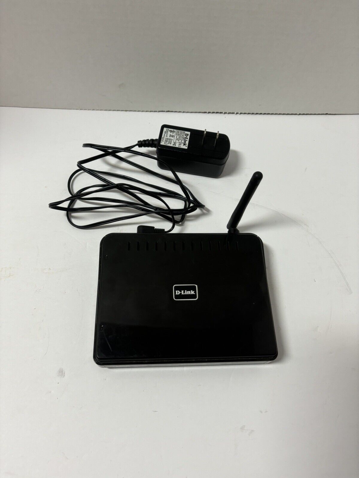 D-Link N150 Home 150 Mbps 4-Port 10/100 Wireless N Router (DIR-601) 