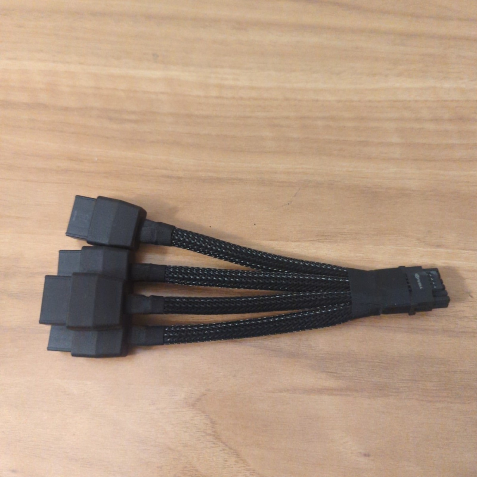 modDIY 12VHPWR 16-Pin to 3x PCIe 6+2 GPU Power Cable Black Sleeved