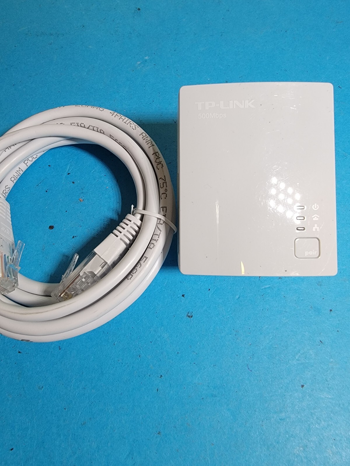 TP-Link TL-PA4010 Nano Powerline Ethernet Network Adapter Computer Networking