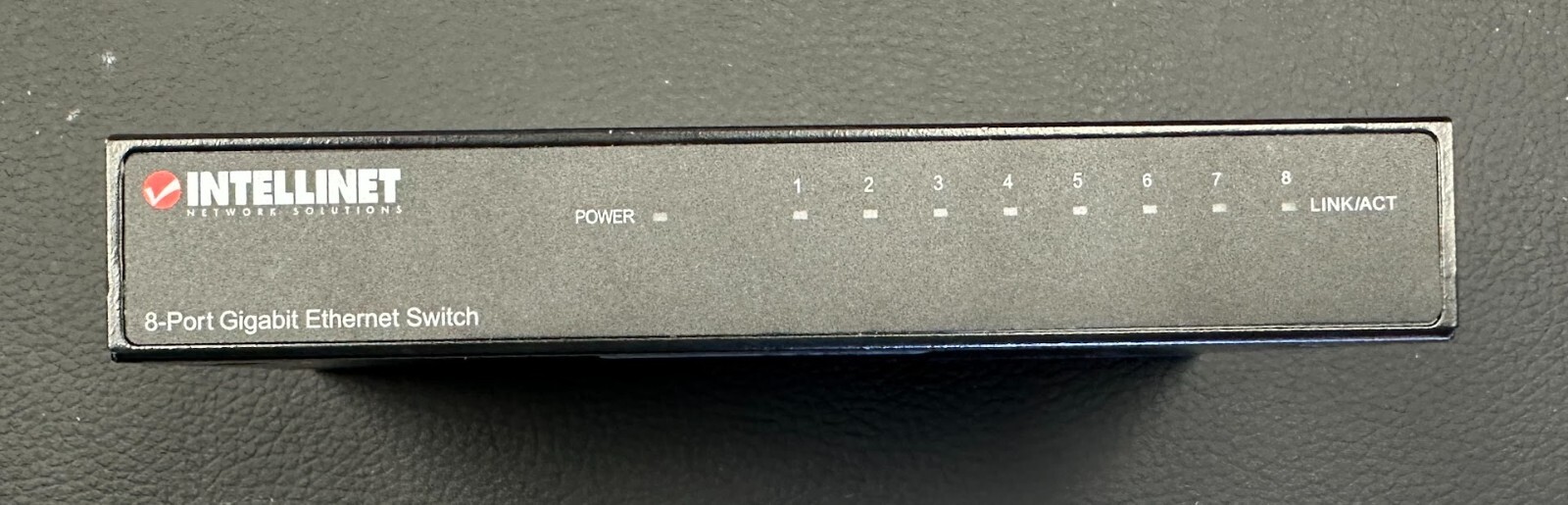 Intellinet  (523318) 8-Ports Ethernet Switch with Cord