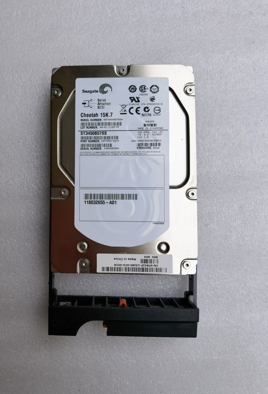 EMC AX-SS15-450 450G 15K 3.5" SAS Hard Drive 005048877 005048957