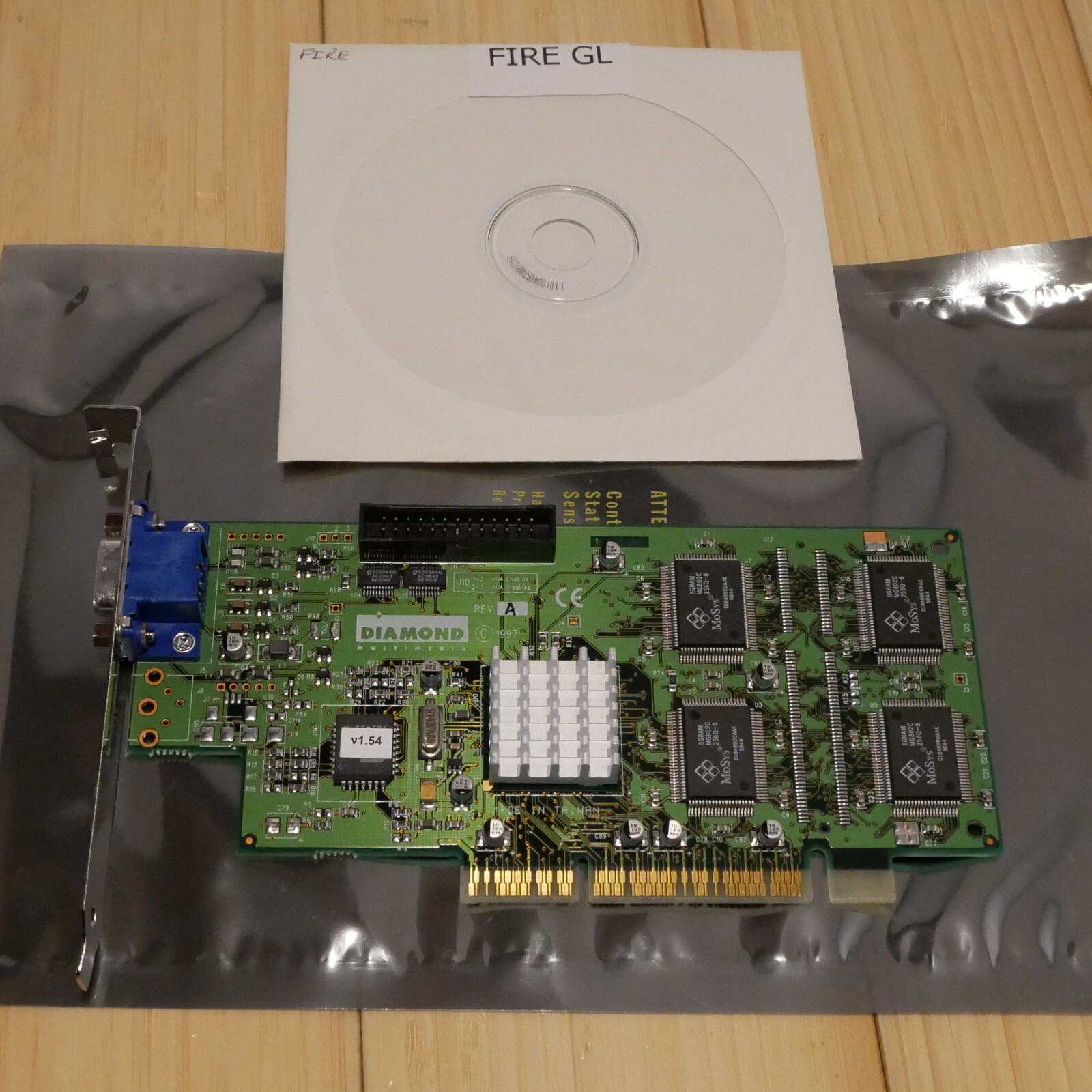 Diamond Fire GL 1000 1K PRO 8 MB AGP Video Card VGA & Driver CD - Tested 07