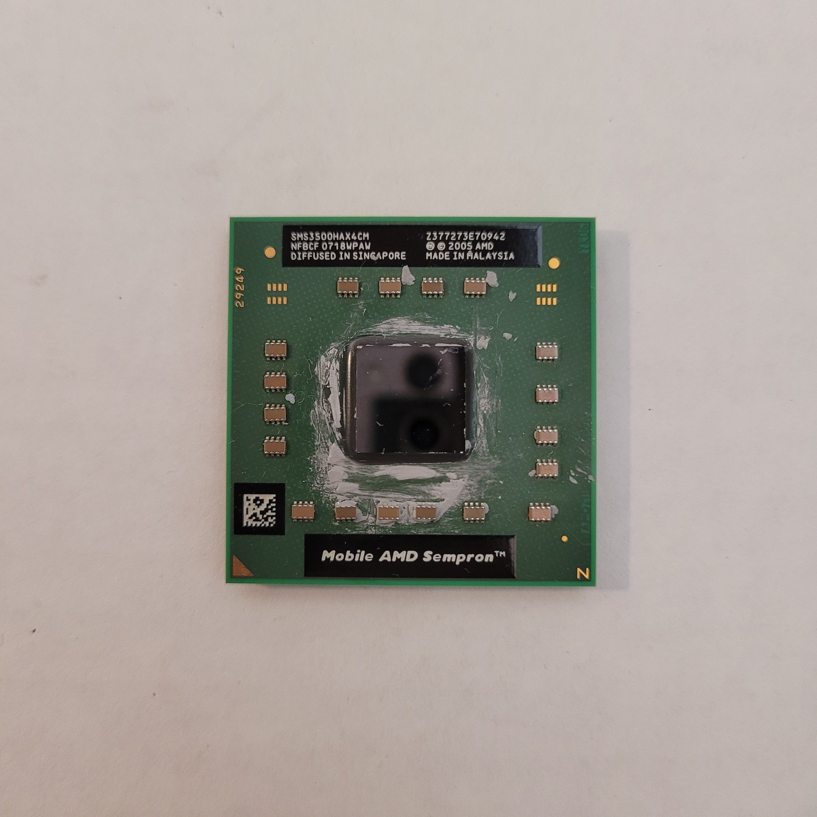 AMD Mobile Sempron 3500+ CPU 1.8GHz 512KB Socket S1 SMS3500HAX4CM
