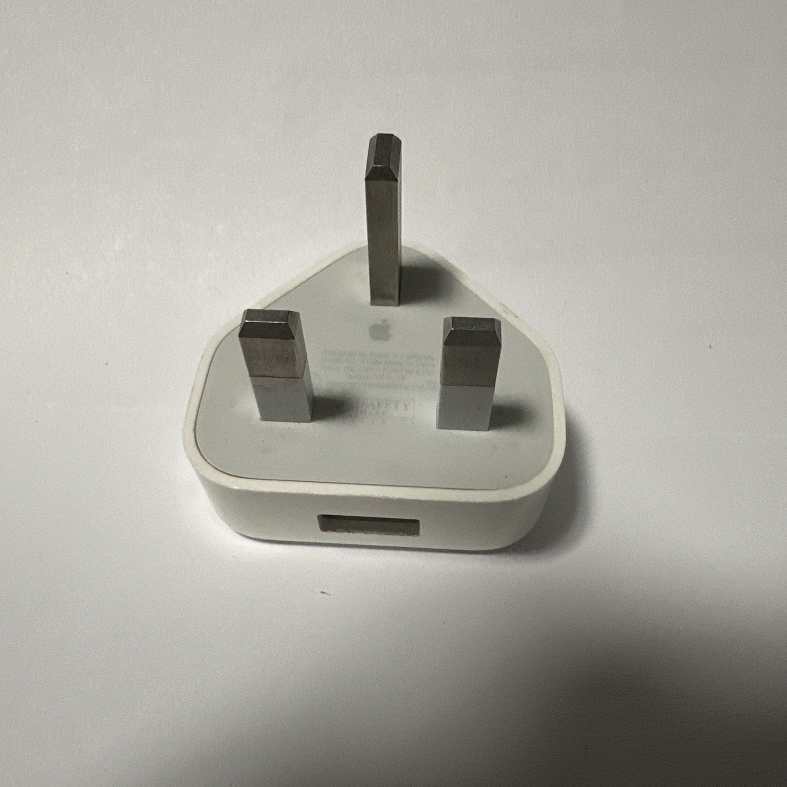 Apple USB Power Adapter A1399 Genuine 5W Charger UK Plug 