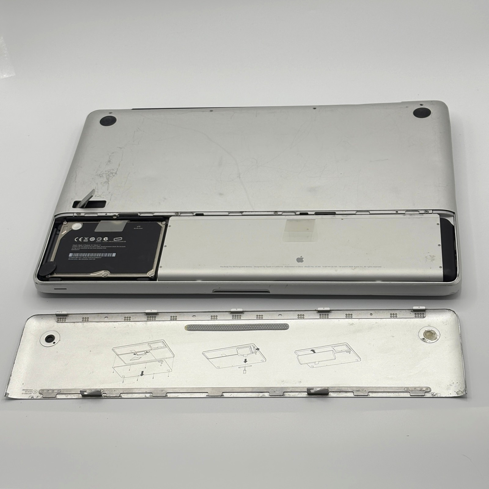 RARE Apple MacBook Pro 15" Modular Battery, Core 2 Duo 2.40GHz 2GB RAM 250GB HDD