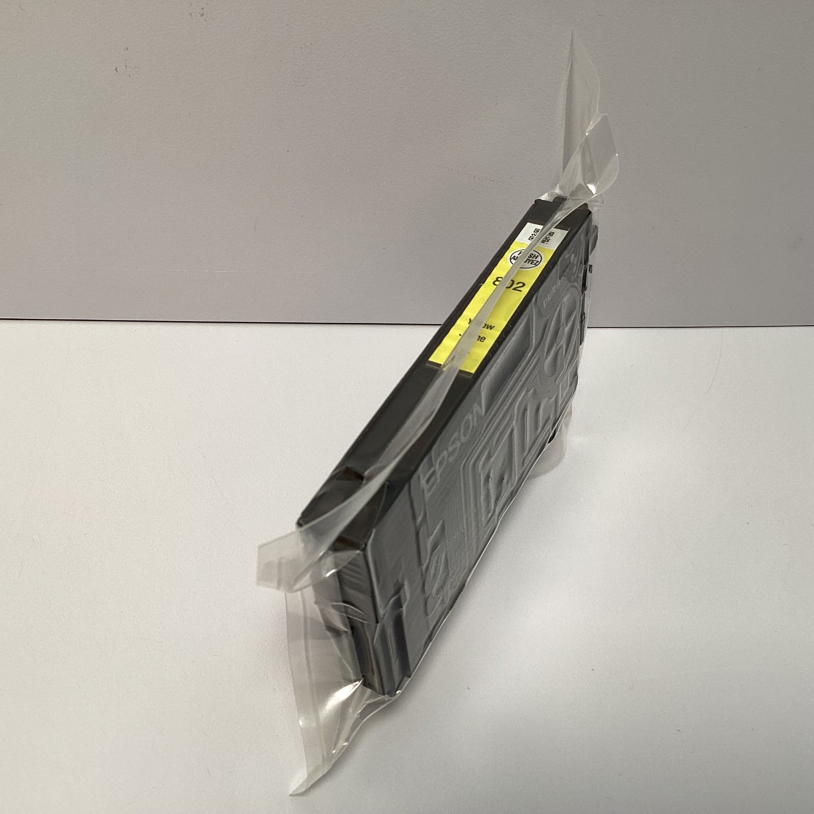 Epson 802 Yellow Standard Capacity Ink Cartridge DURABrite Ultra, New Sealed Bag
