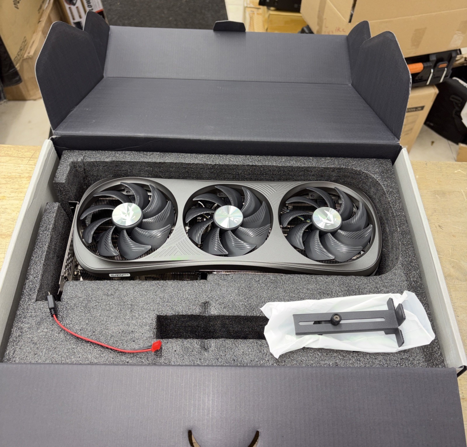 Zotac Gaming GeForce RTX 4080 Trinity OC 16GB